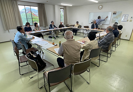 毎月第一月曜日・史游会定例学習会佐藤副理事長他会員参加（5月・大分市春日公民館）